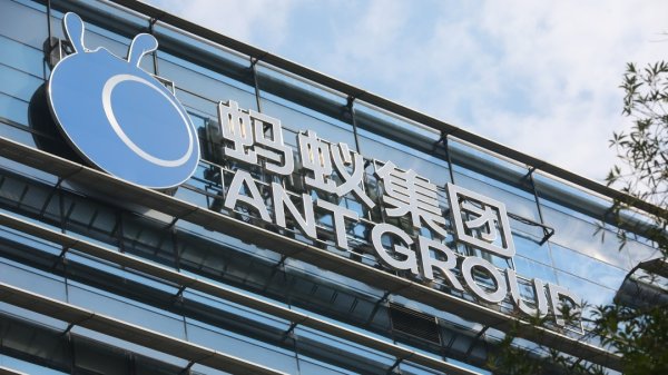 配资投资 沪市已有519家公司披露分红预案，合计派发近九千亿元